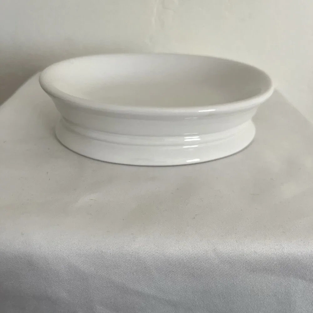 Allure 2003 White Ceramic Soap Dish 4”x 5” Bathroom Decor Glossy Vintage EEUC